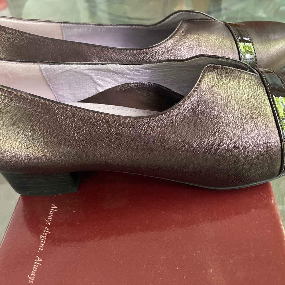 BeautiFeel Leather Pumps